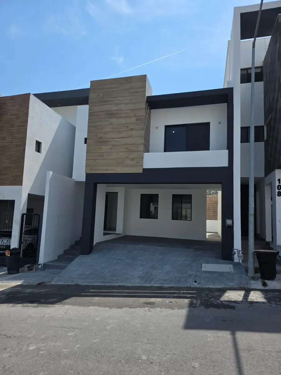 Casa en venta en Cumbres Elite Premier, García — foto 1 de 8