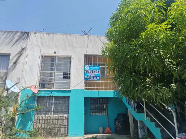 Depto Planta Alta atras de Plaza Patio Acapulco