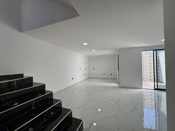 Casa en venta en Mineral de la Reforma, Mineral de la Reforma — foto 2 de 17