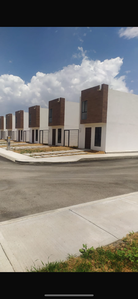 Casa en venta en Paseos de Chavarría, Mineral de la Reforma — foto 2 de 4