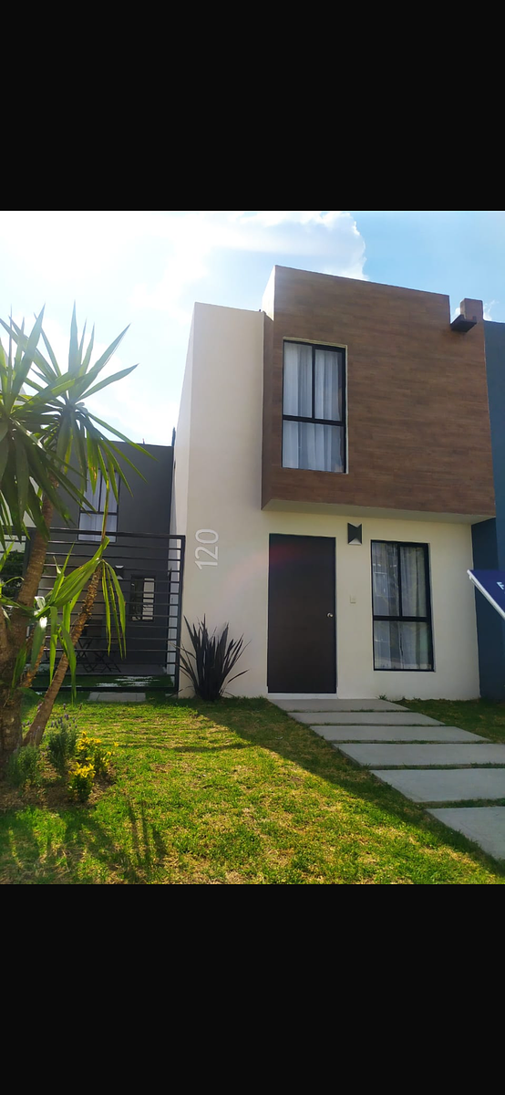 Casa en venta en Paseos de Chavarría, Mineral de la Reforma — foto 1 de 4