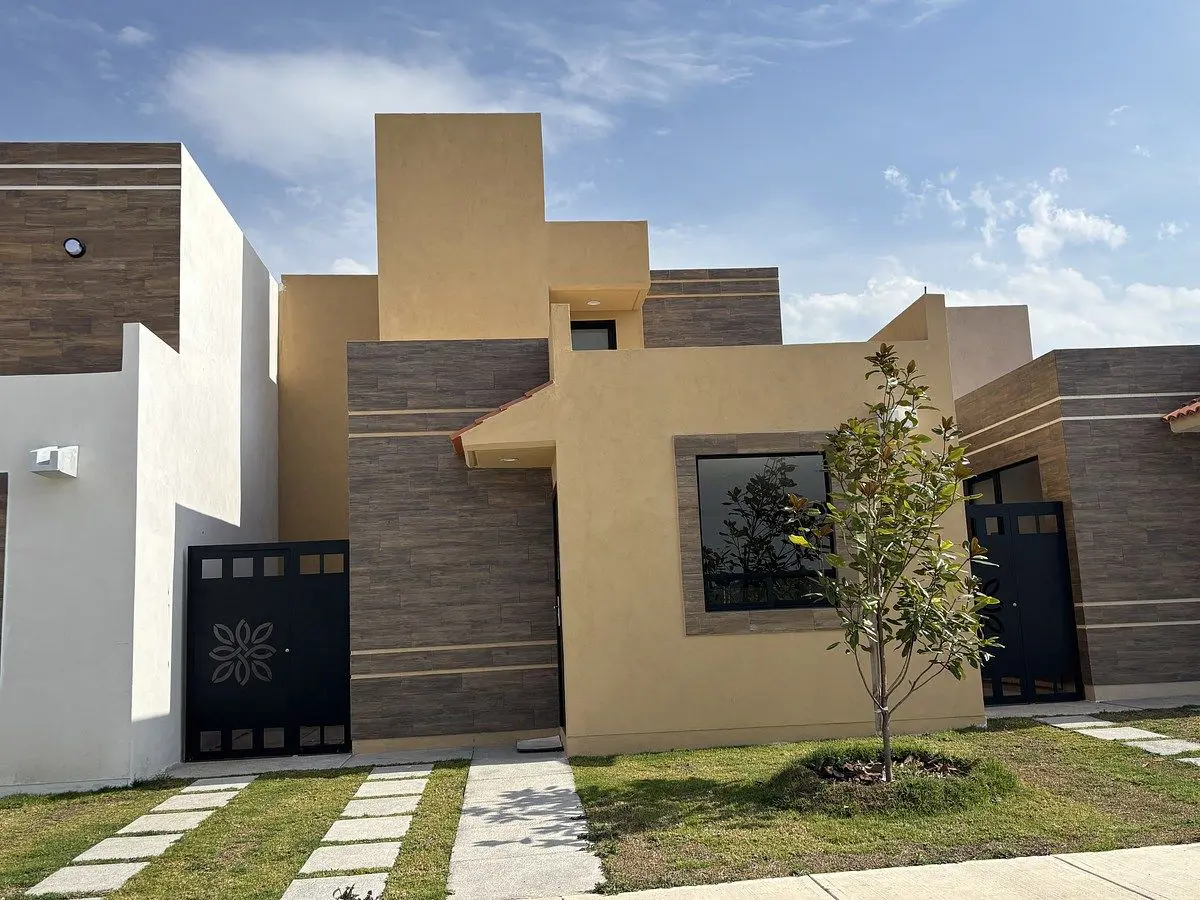 Casa en venta en Santiago Tlapacoya Centro, Pachuca de Soto — foto 1 de 15