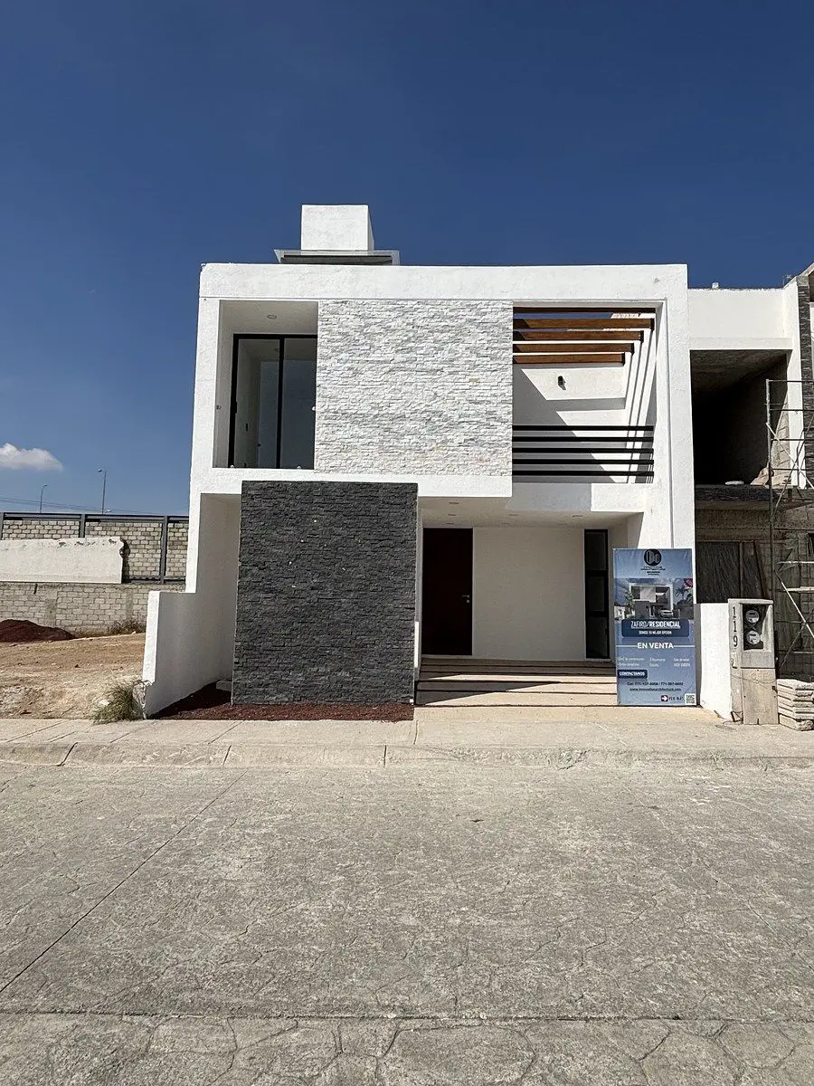 Casa en venta en Mineral de la Reforma, Mineral de la Reforma — foto 1 de 13