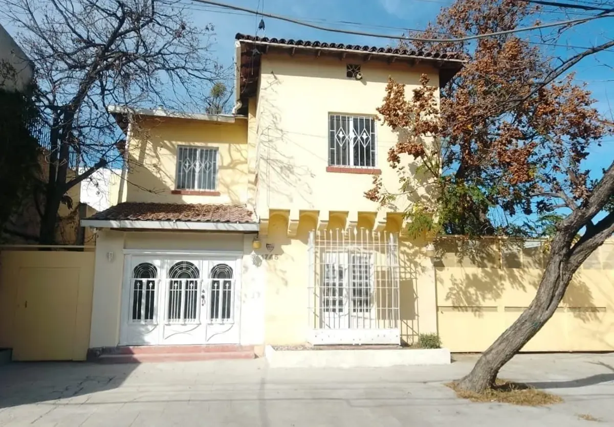 CASA EN VENTA, COL. MARÍA LUISA, ZONA OBISPADO/HOSPITALES, MONTERREY CASA EN VENTA, COL. MARÍA LUISA, ZONA OBISPADO/HOSPITALES, MONTERREY