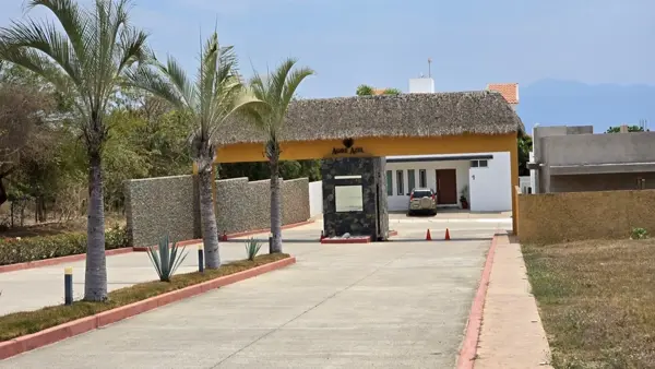 Terreno en venta en Bucerias Centro, Bahía de Banderas — foto 2 de 10