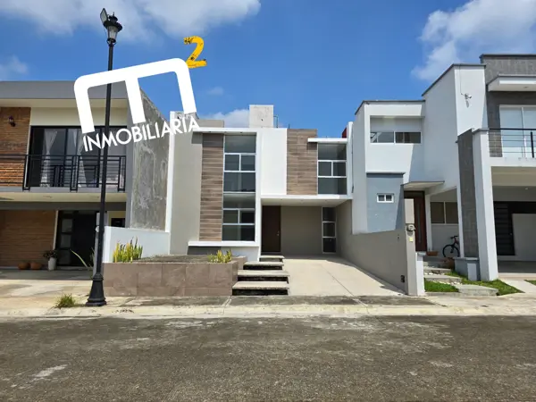 Casa en RENTA en Resd Finca Real, Córdoba, Ver
