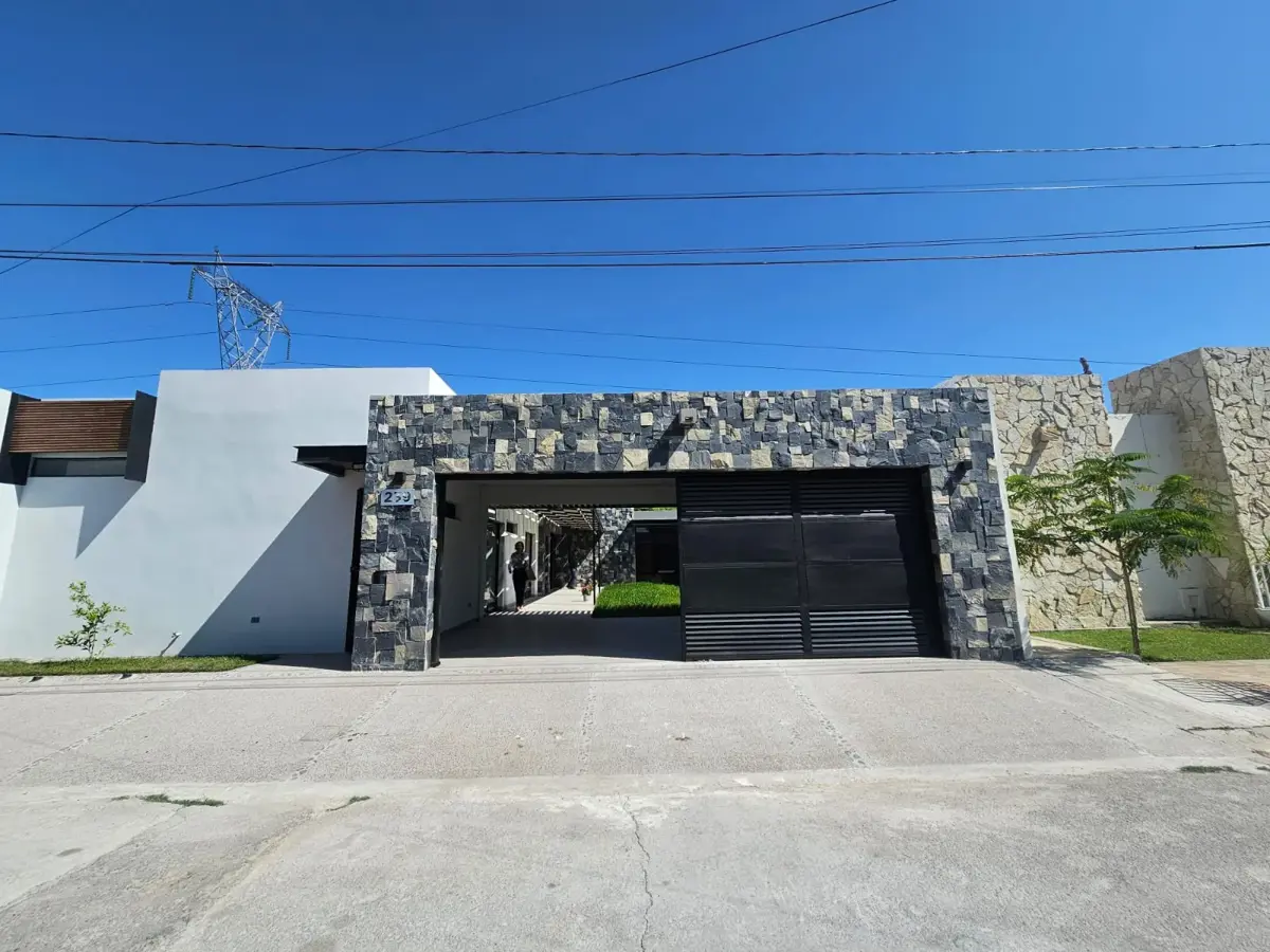 Vista 2 de Casa en Venta en Residencial Frondoso, Torreón, Coahuila de Zaragoza