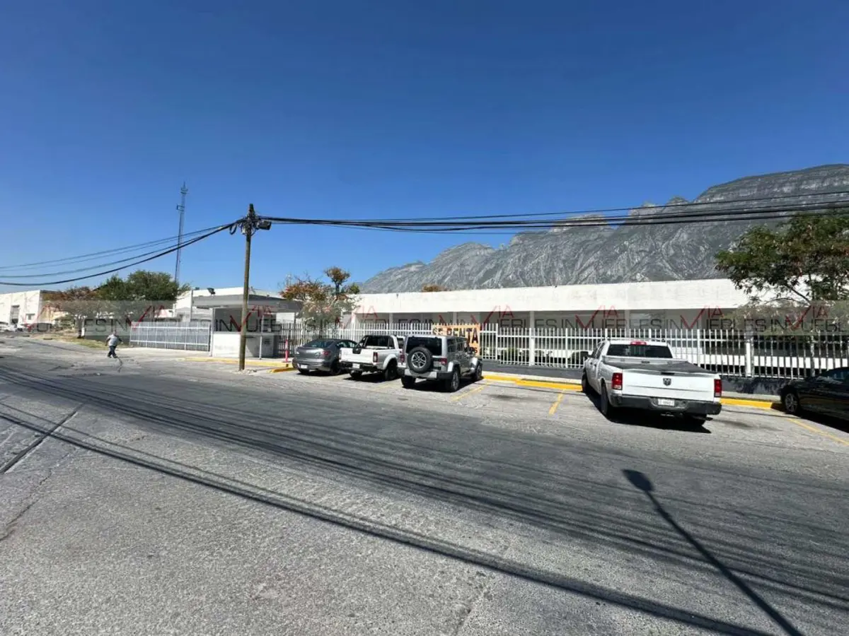 Bodega en renta en Zona Industrial, San Pedro Garza García — foto 1 de 8