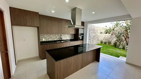 Casa en venta en Lomas del Sur, Morelia — foto 2 de 24