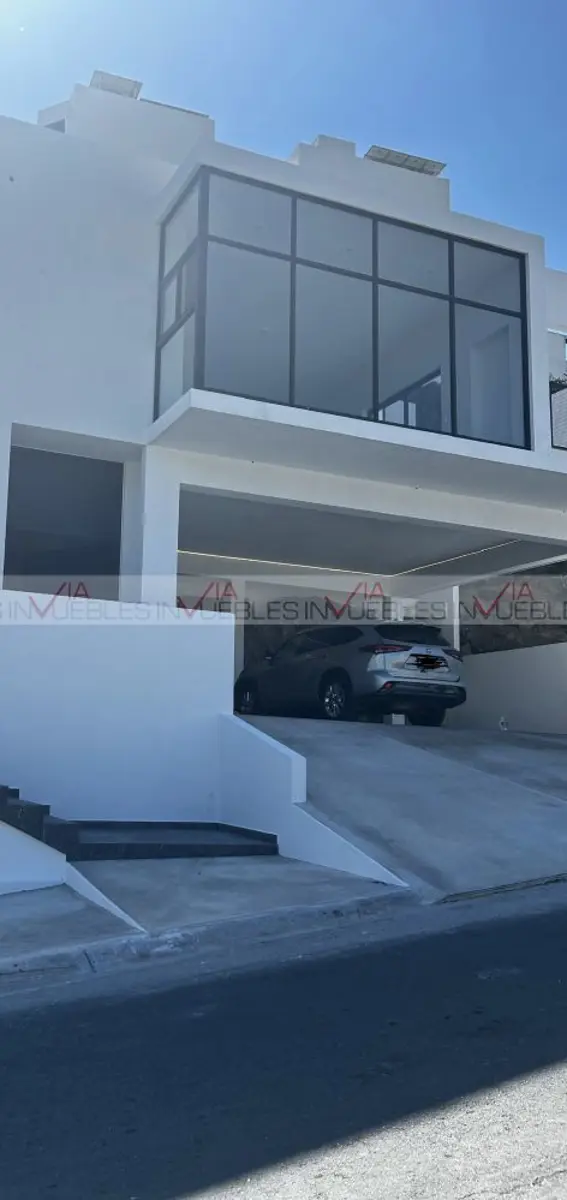 Casa en renta en Carolco, Monterrey — foto 1 de 13