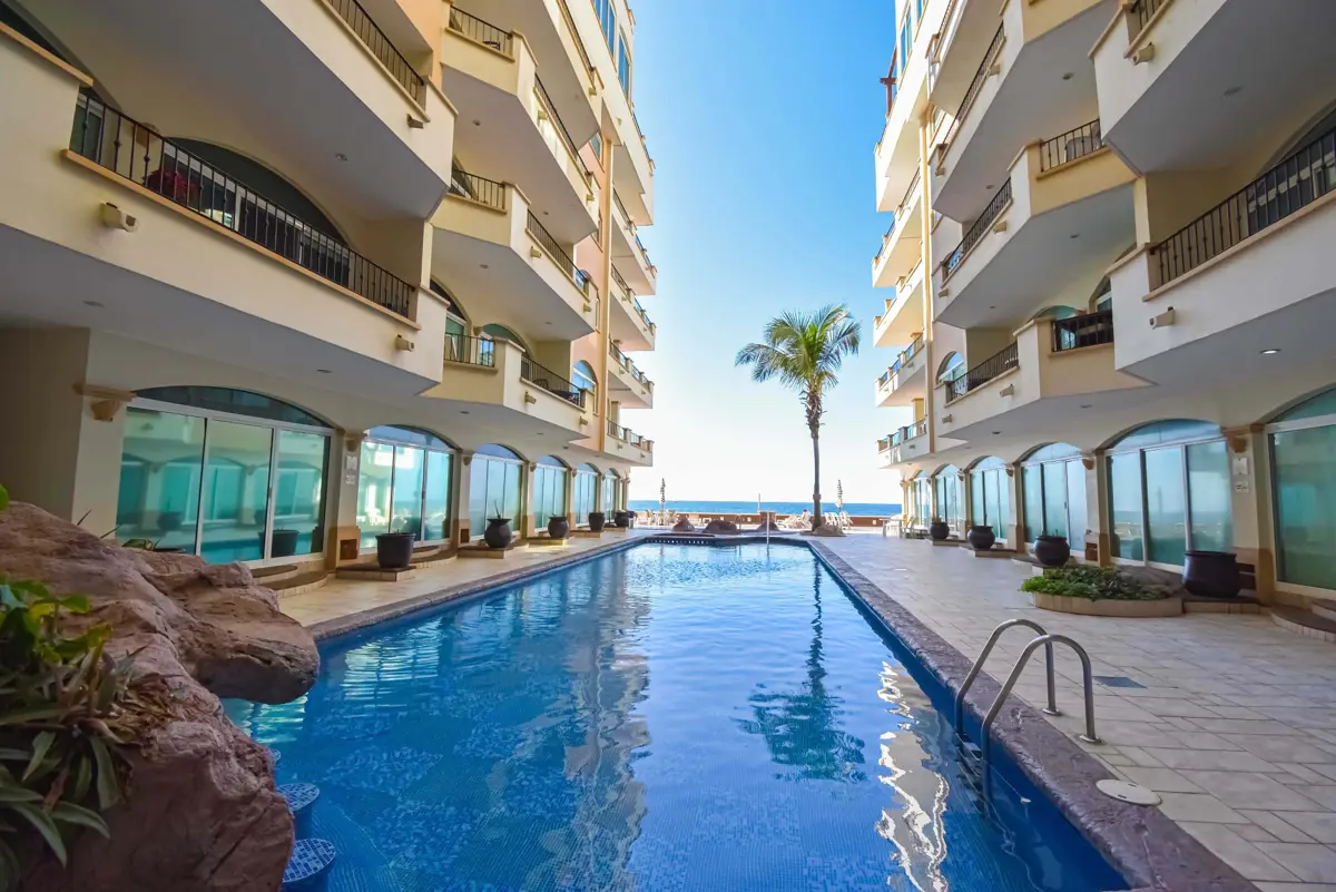 Departamento en venta en Cerritos Resort, Mazatlán — foto 1 de 36