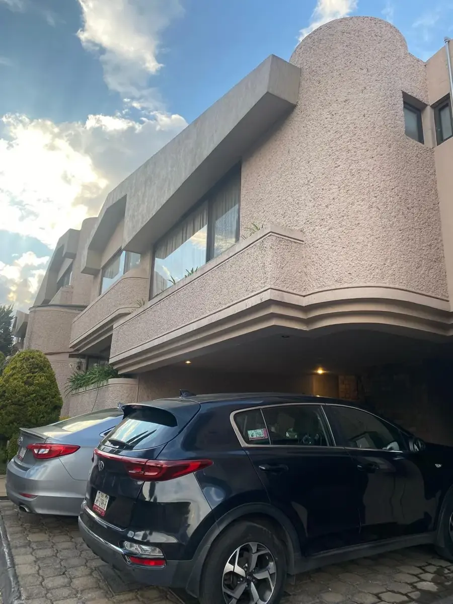 Casa en venta en Interlomas, Huixquilucan — foto 1 de 28