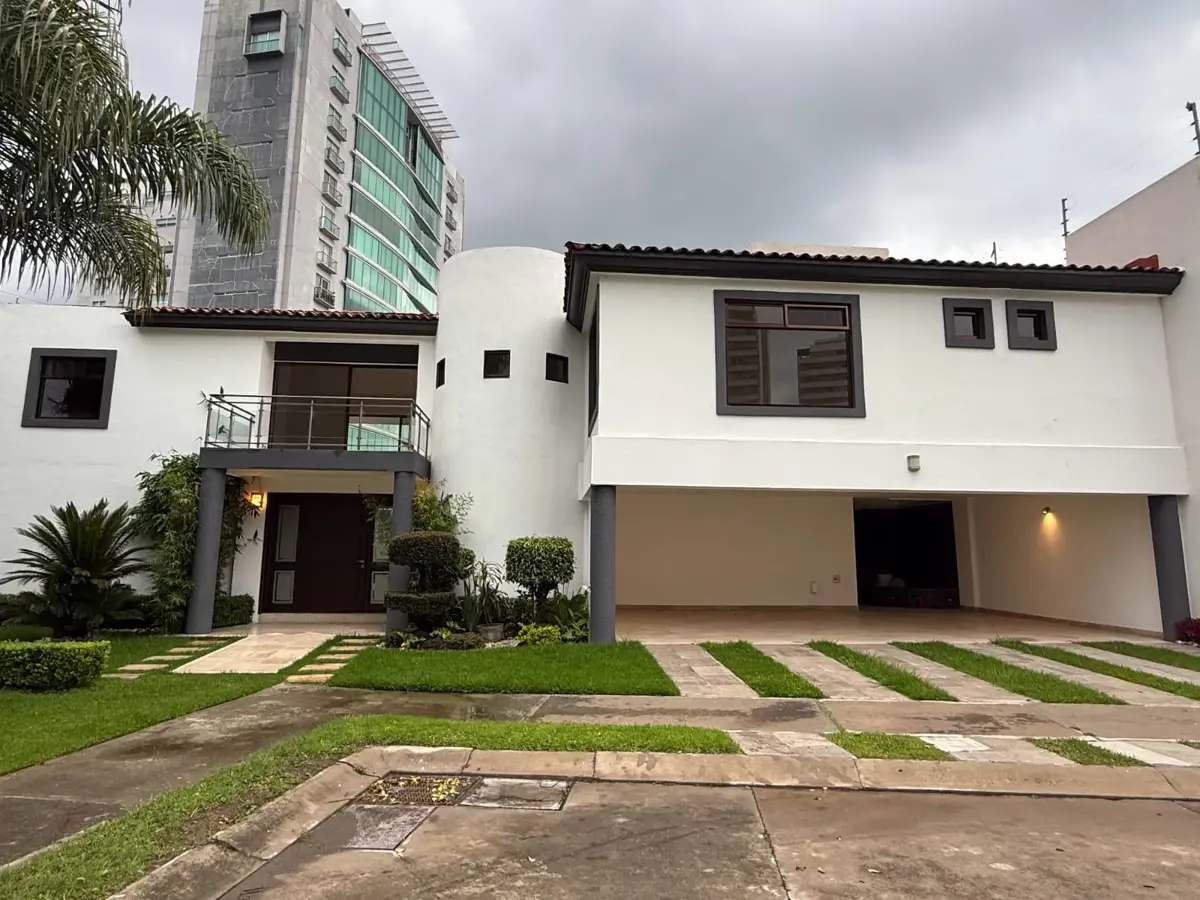 Casa en venta en Puerta Paraíso, San Andrés Cholula — foto 1 de 20