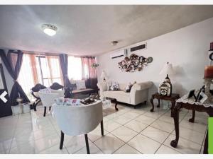 Casa en venta en Los Nogales, Torreón — foto 3 de 9