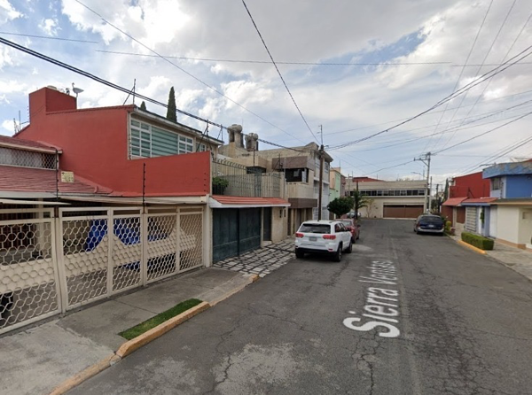 Casa en venta en Valle Don Camilo, Toluca — foto 3 de 9