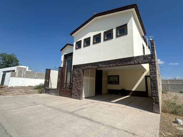 Casa en venta en Las Trojes, Torreón — foto 2 de 40
