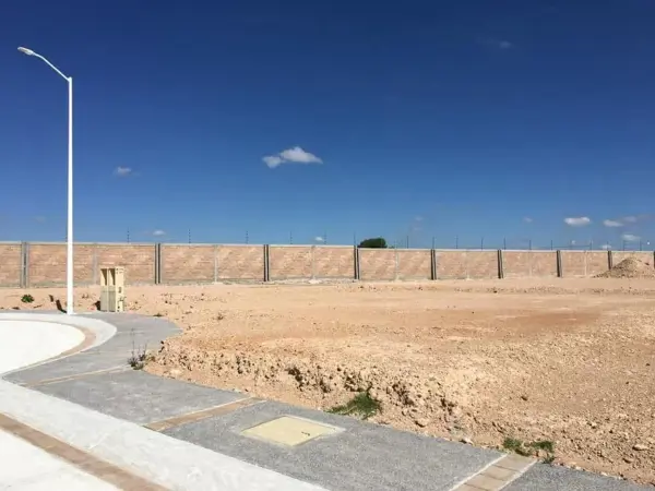 Terreno en venta en Santuaria Residencial Vital, San Juan del Río — foto 2 de 3