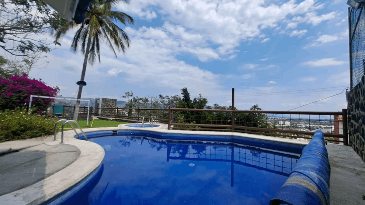 Casa en venta en Burgos Bugambilias, Temixco — foto 1 de 32