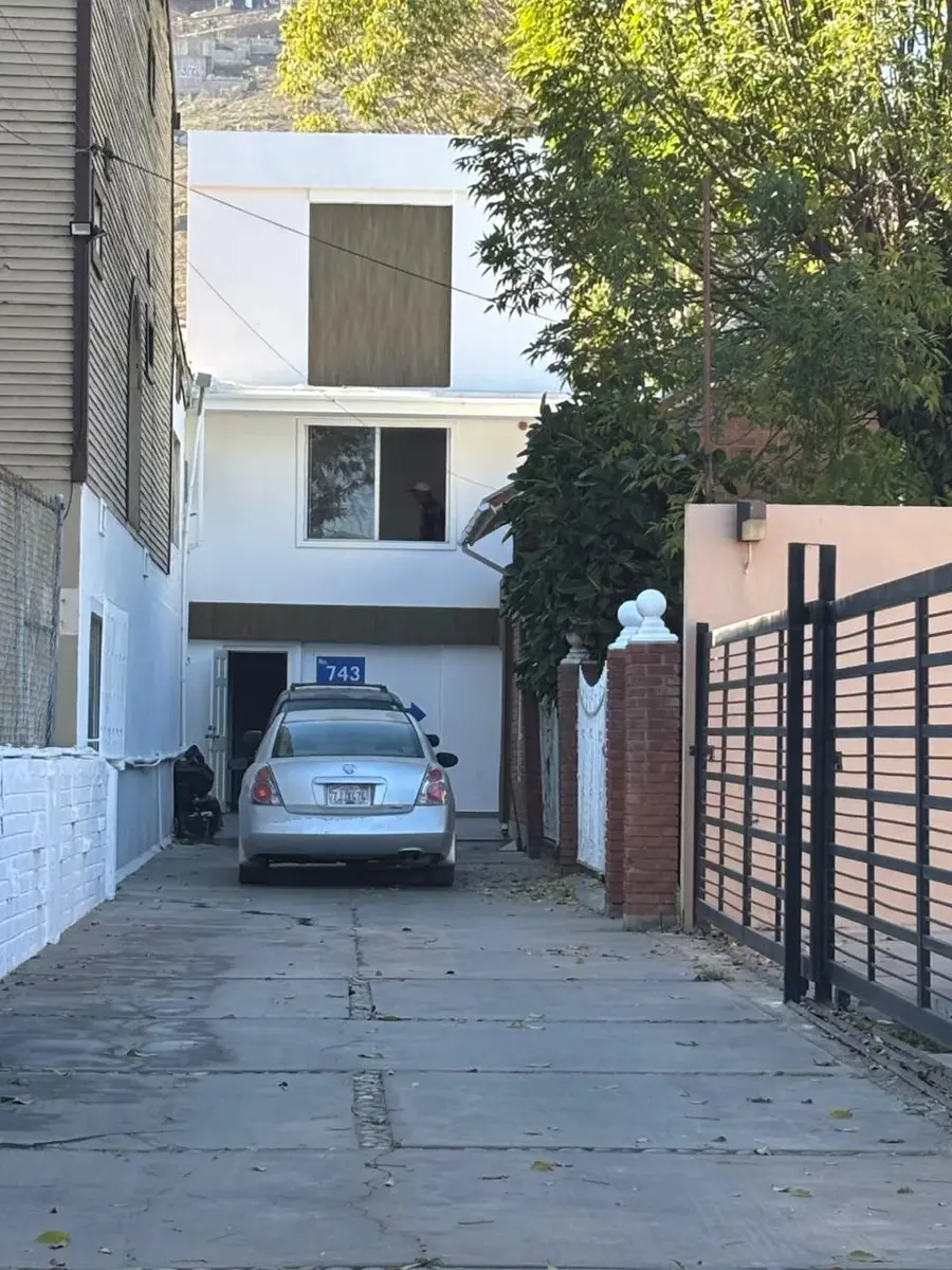 Edificio en venta en Primera Sección, Ensenada — foto 1 de 13