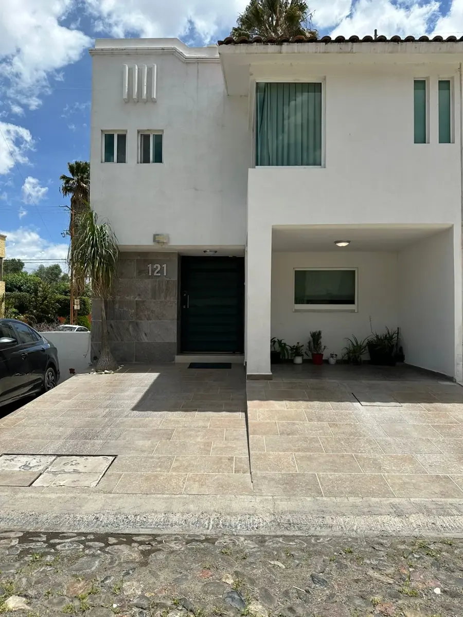 Casa en venta en Bosques del Campestre, León — foto 1 de 18