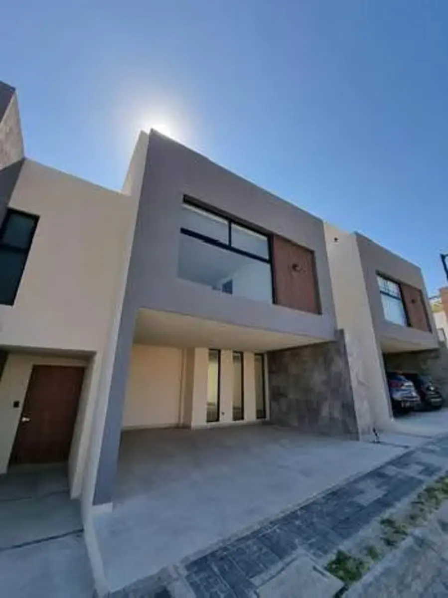 Casa en renta en Lomas de Angelópolis, San Andrés Cholula — foto 1 de 13