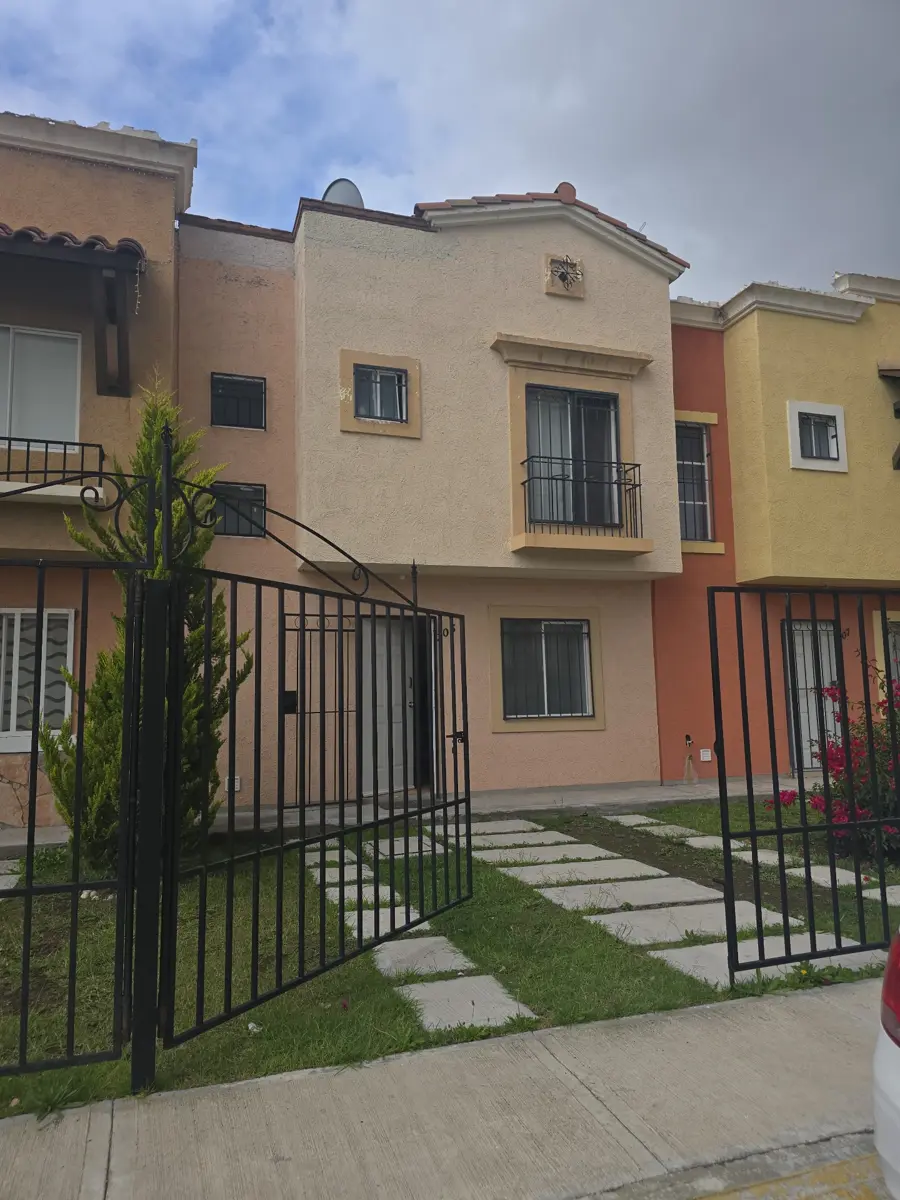 Casa en venta en Real Toledo, Pachuca de Soto — foto 1 de 7