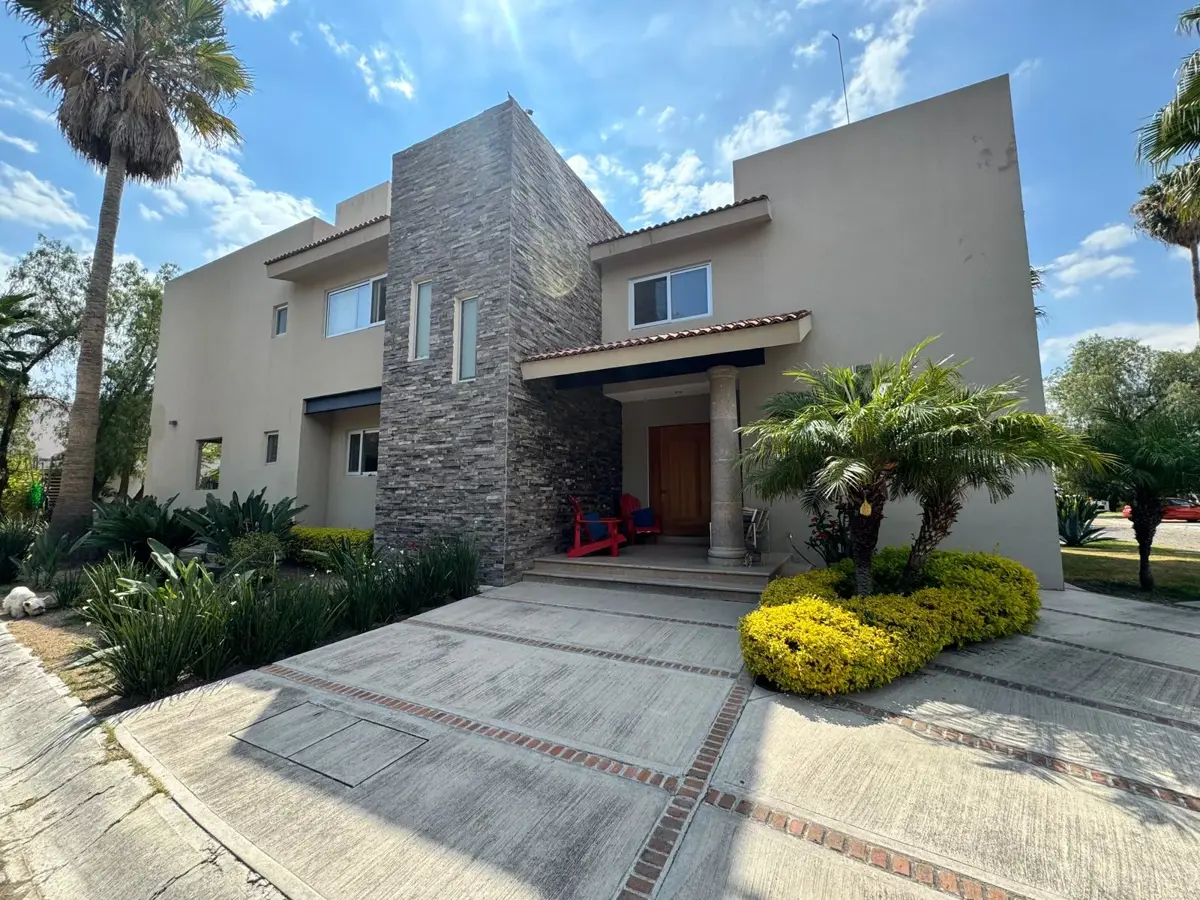 Casa en renta en Balvanera Polo y Country Club, Corregidora — foto 1 de 29
