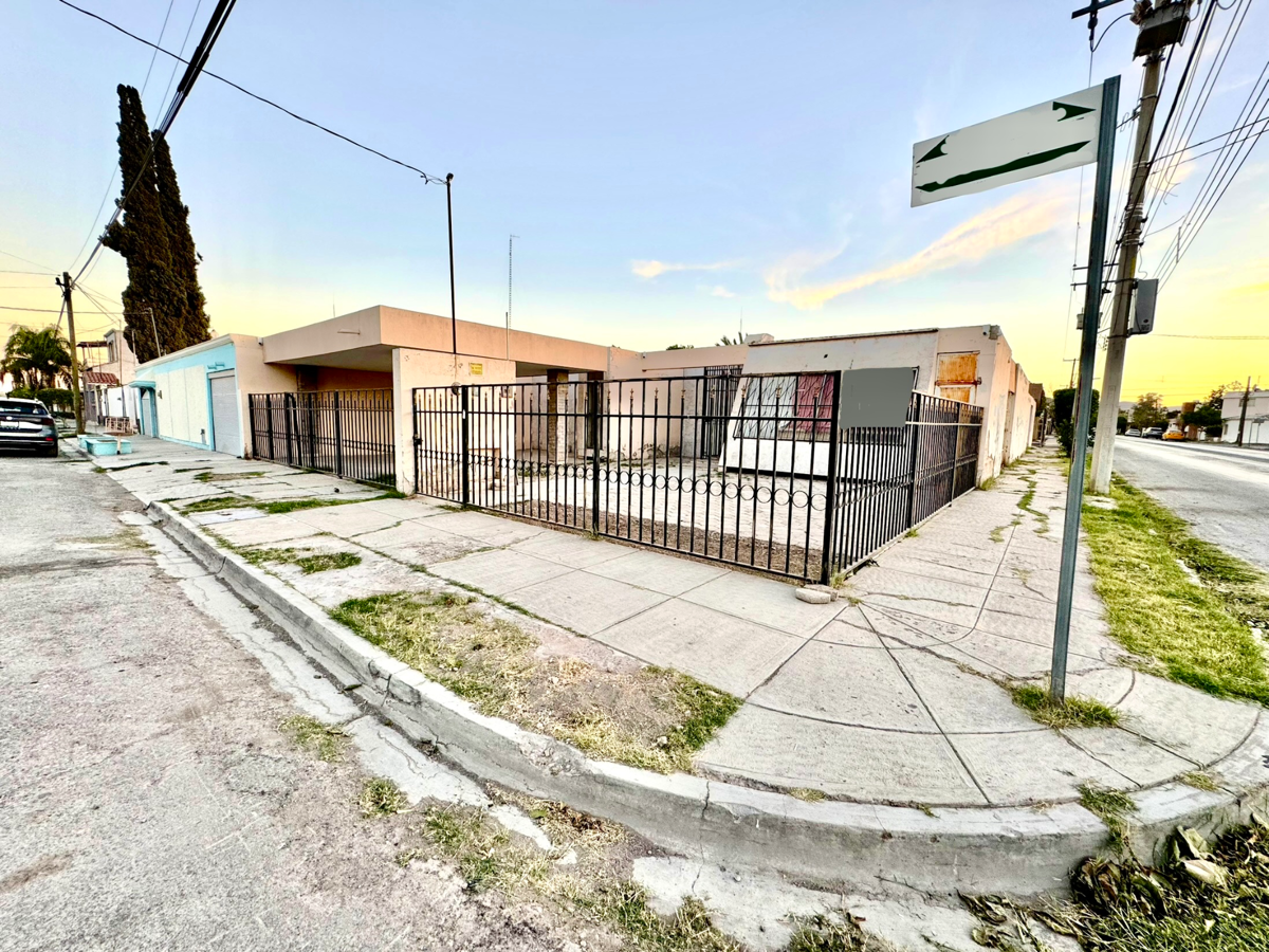 Casa en venta en Ampliación los Ángeles, Torreón — foto 1 de 29