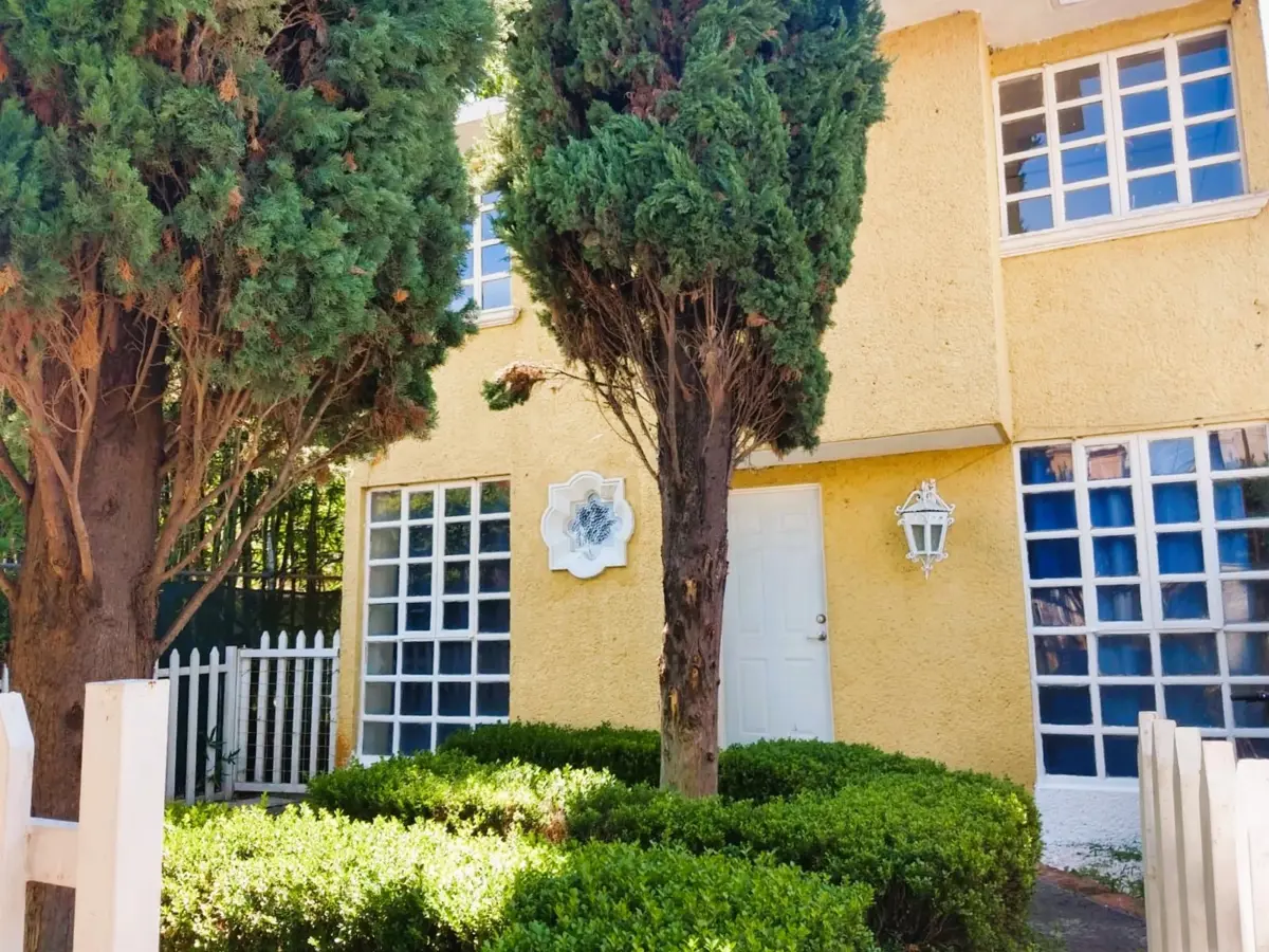 Casa en venta en Ana María Gallaga, Morelia — foto 1 de 17