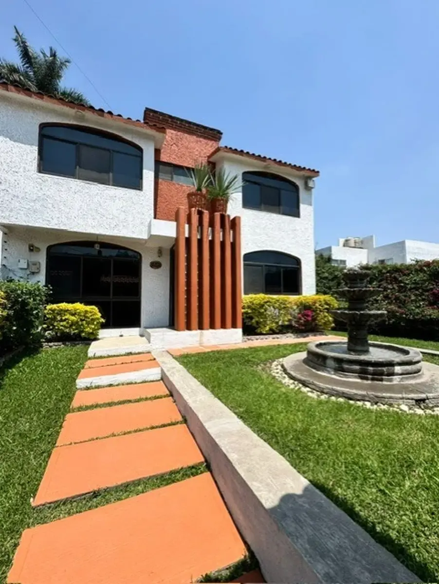 Casa en venta en Pedregal de las Fuentes, Jiutepec — foto 1 de 25