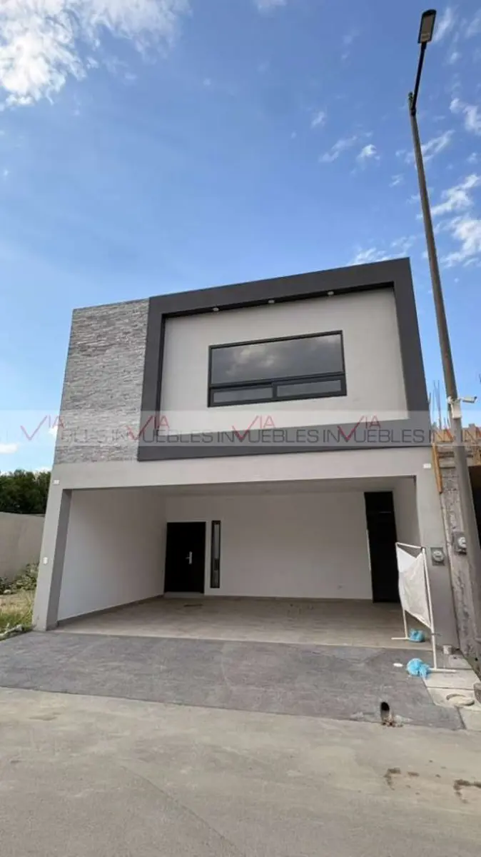 Casa en venta en Altares Residencial, Santiago — foto 1 de 10
