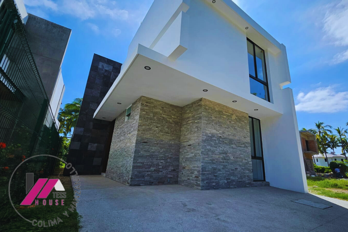 Casa en venta en Club Santiago, Manzanillo — foto 1 de 14