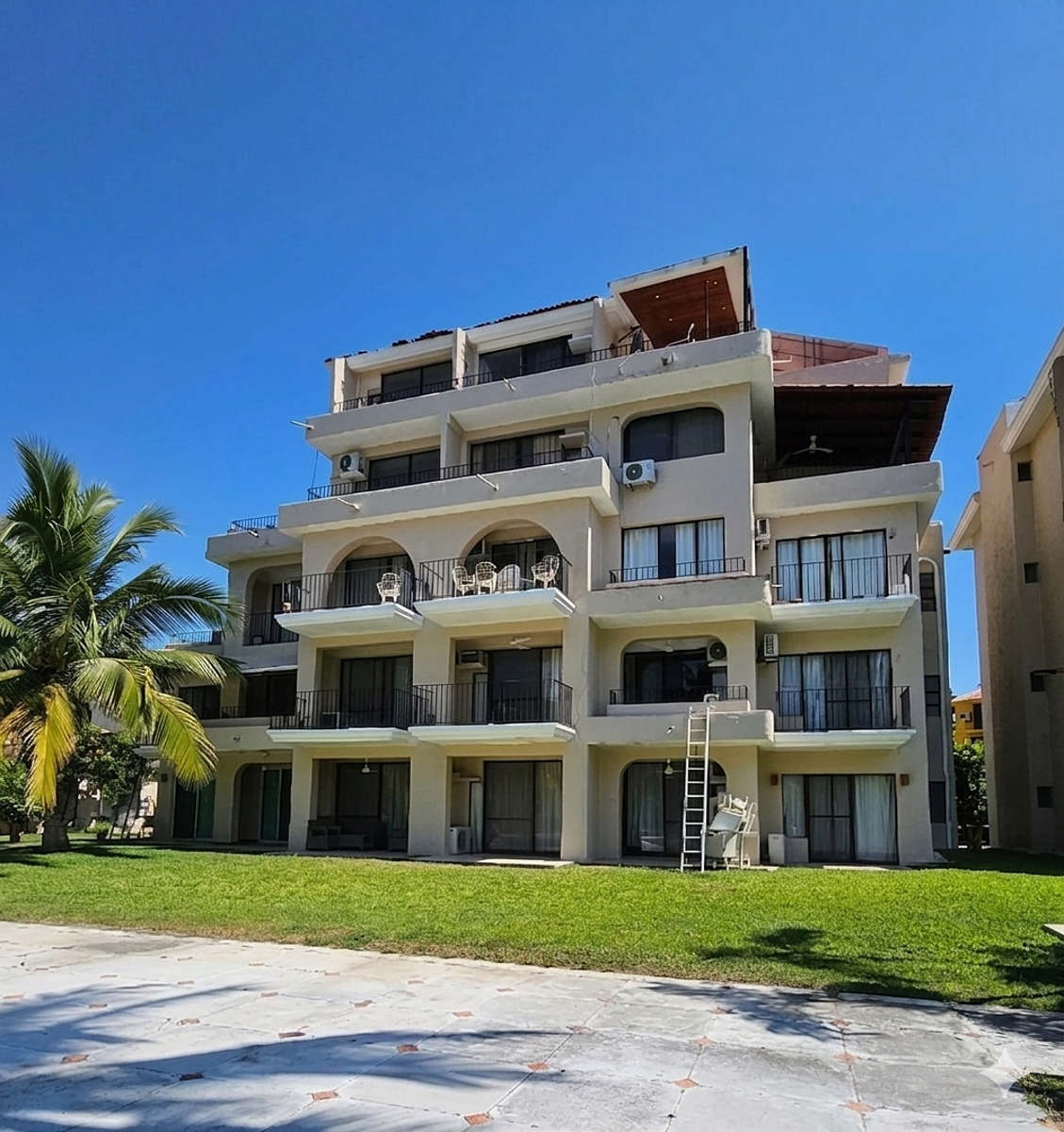 Departamento en venta en Club Santiago, Manzanillo — foto 1 de 7