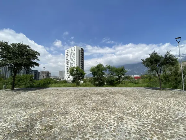 Terreno en venta en Residencial Cordillera, Santa Catarina — foto 2 de 12