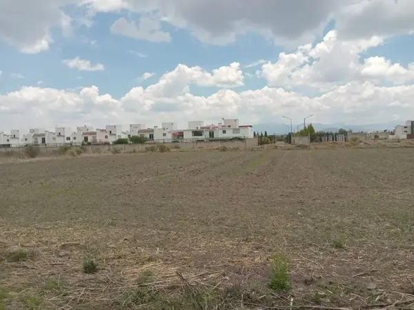 Terreno en venta en San Miguel Totocuitlapilco, Metepec — foto 2 de 3