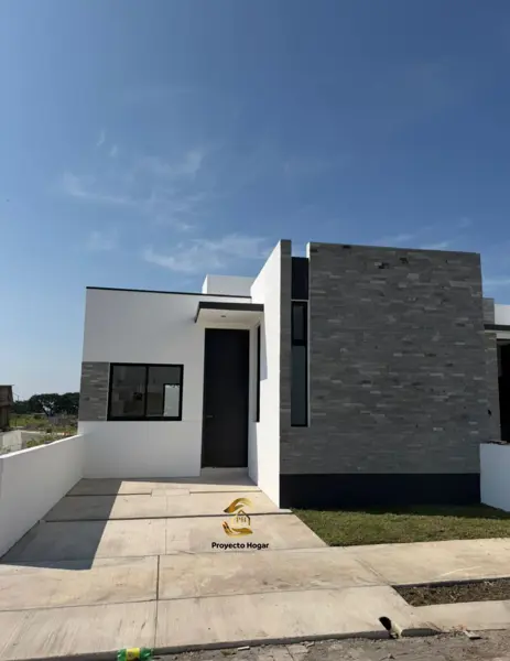 CASA EN VENTA EN VILLA DE ALVAREZ, COLIMA