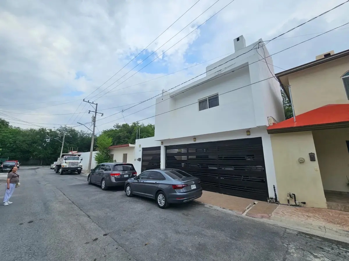 Vista 2 de VALLE DORADO, SANTIAGO 
VENTA