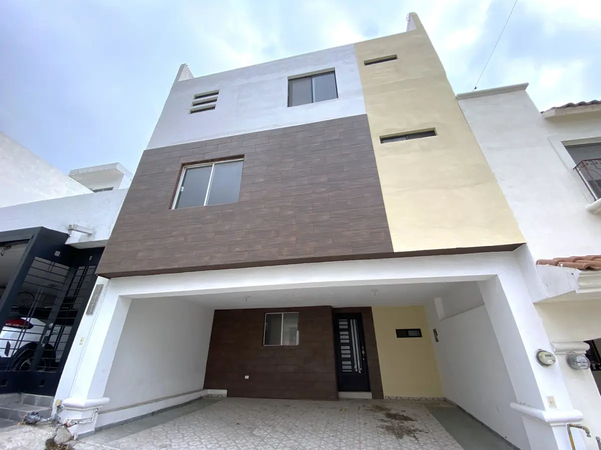 Casa en venta en Pedregal la Huasteca, Santa Catarina — foto 1 de 21
