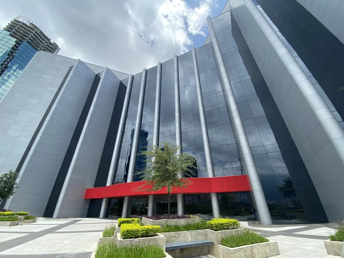 Oficina en renta en Del Valle Oriente, San Pedro Garza García — foto 1 de 15