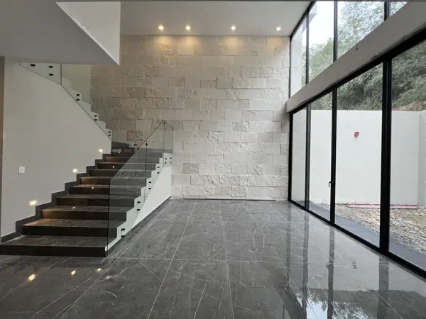 Casa en venta en Bosques de las Misiones Sector Reserva, Santiago — foto 3 de 27