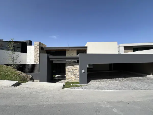 CASA EN VENTA SIERRA ALTA ZONA CARRETERA NACIONAL MONTERREY CASA EN VENTA SIERRA ALTA ZONA CARRETERA NACIONAL MONTERREY