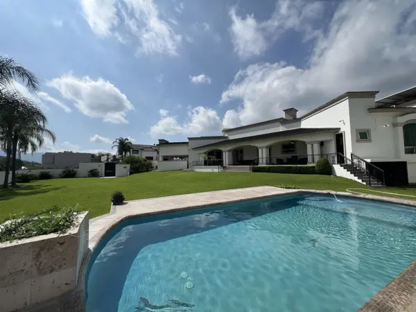 Casa en Venta Bosques de Valle Alto Zona Carretera Nacional Monterrey