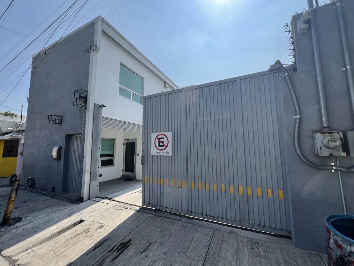 Bodega en venta en Centro, Monterrey — foto 1 de 15