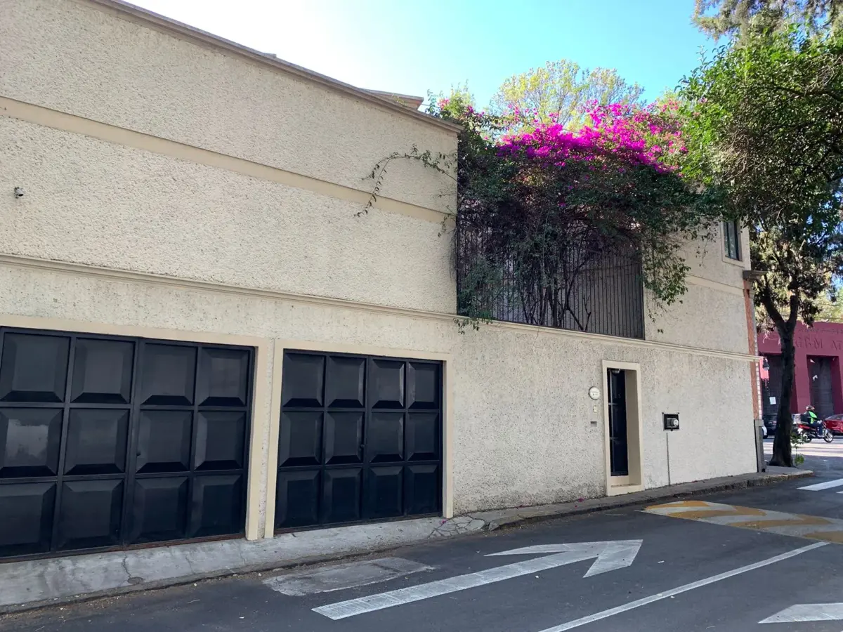 Casa en venta en Del Carmen, Coyoacán — foto 1 de 21