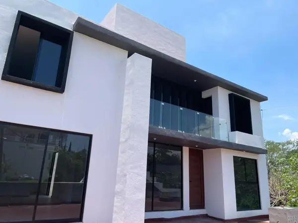 En Venta Excelente Casa Amplia Dentro de Fraccionamiento — foto 1 de 7