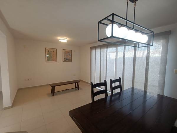 Casa en Venta en Puerta del Sol, León - Ideal para Familias con Amenidades Cercanas