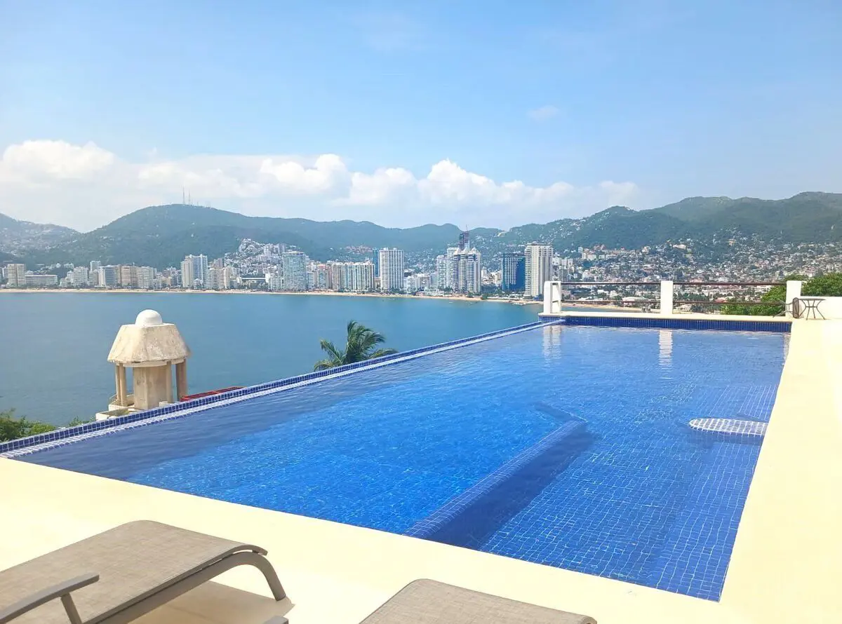 Departamento en venta en Playa Guitarrón, Acapulco de Juárez — foto 1 de 29