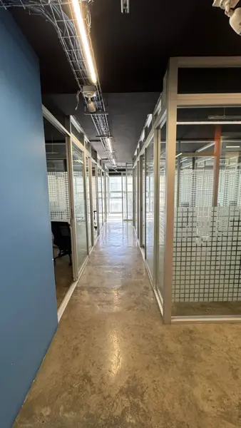 OFICINA EN RENTA EN ARBOLEDAS  ( JINETES )