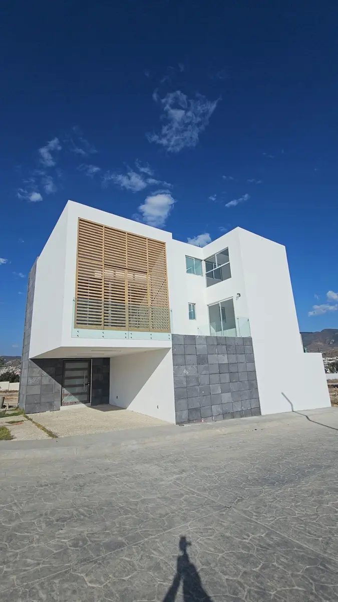 Casa en venta en El Portezuelo, Mineral de la Reforma — foto 1 de 23