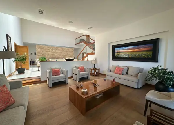 CASA EN VENTA EN  PRADO LARGO, zona esmeralda